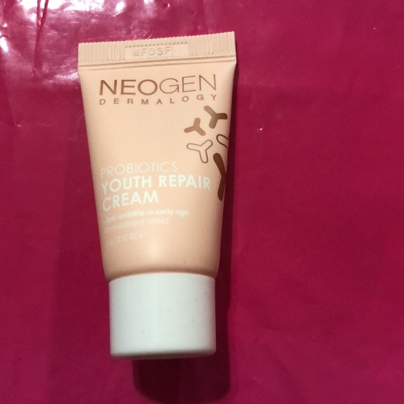 Neogen probiotics youth repair cream mini - Picture 2 of 9